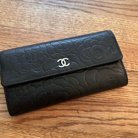 CHANEL Handbags - CHANEL Black Camellia Quilted Leather Continental Wallet with Silver CC